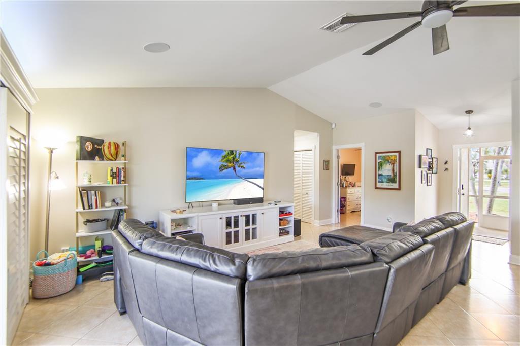 ORANGE TREE HOMES - Residential