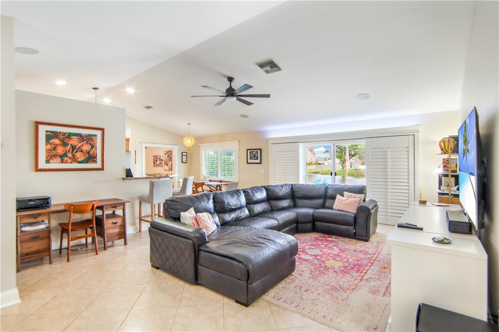 ORANGE TREE HOMES - Residential