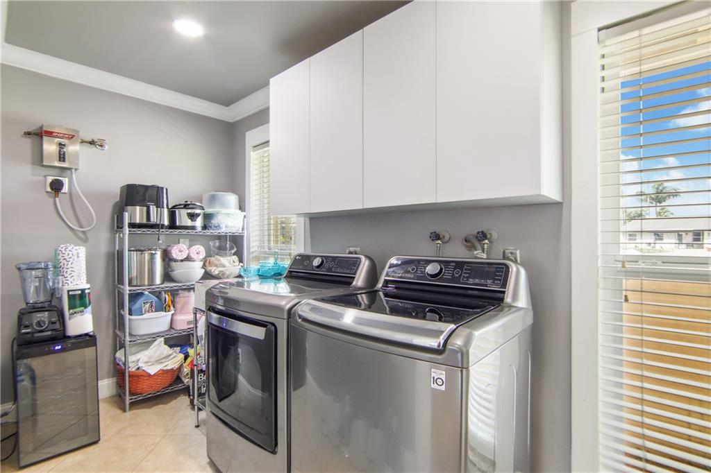 ORANGE TREE HOMES - Residential