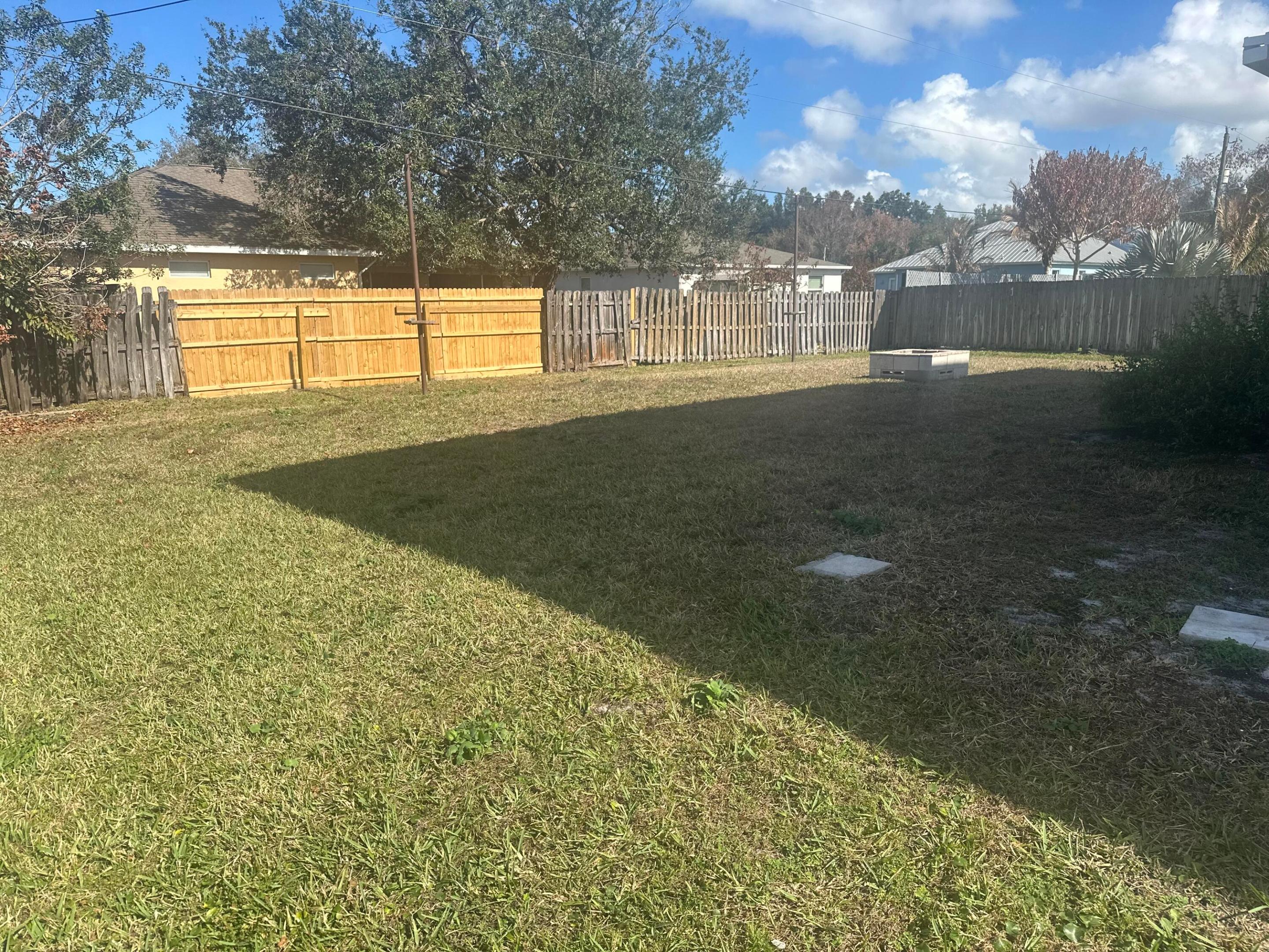 PORT ST LUCIE SECTION 13 - Residential Lease
