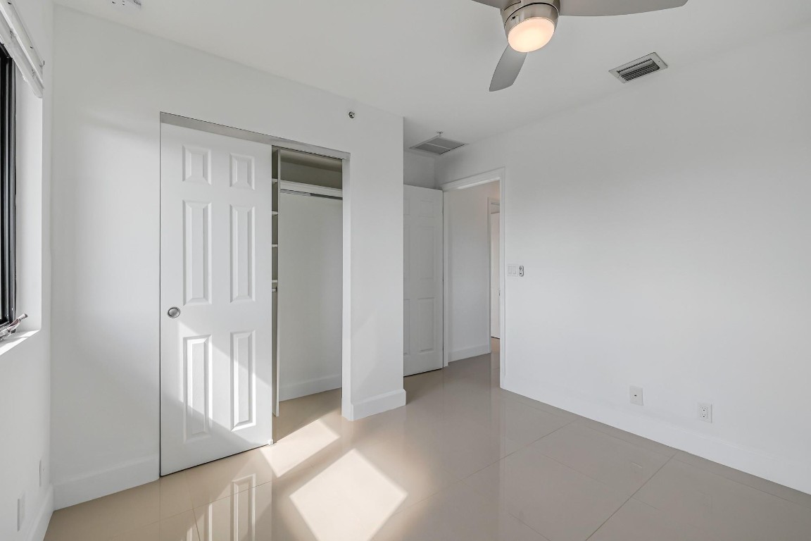 Oak Parc Villas - Residential