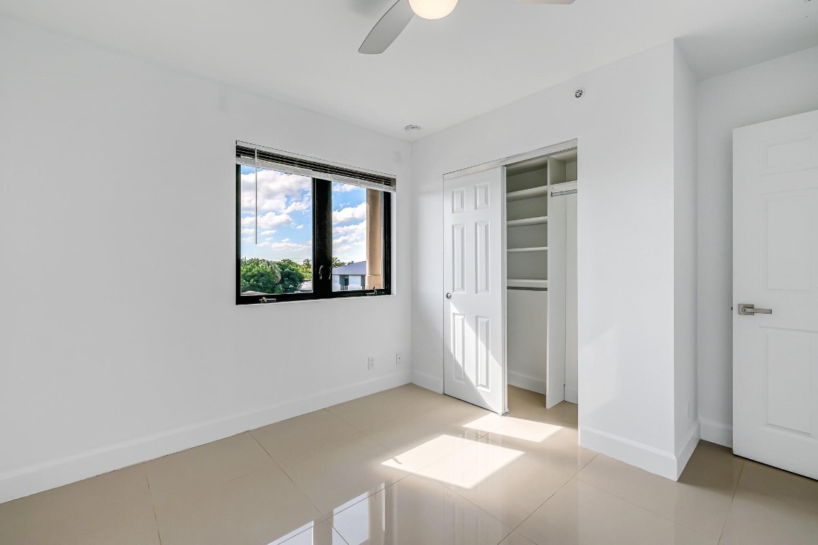 Oak Parc Villas - Residential