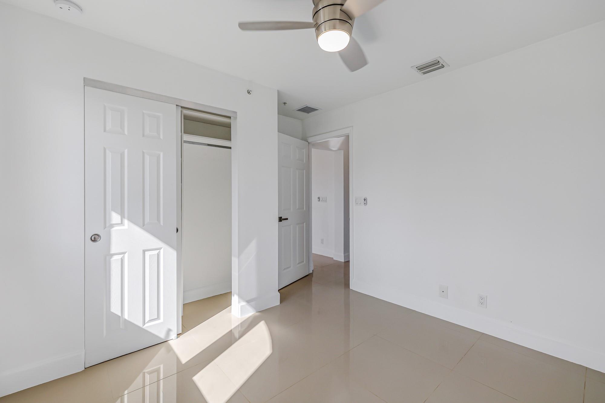 Oak Parc Villas - Residential