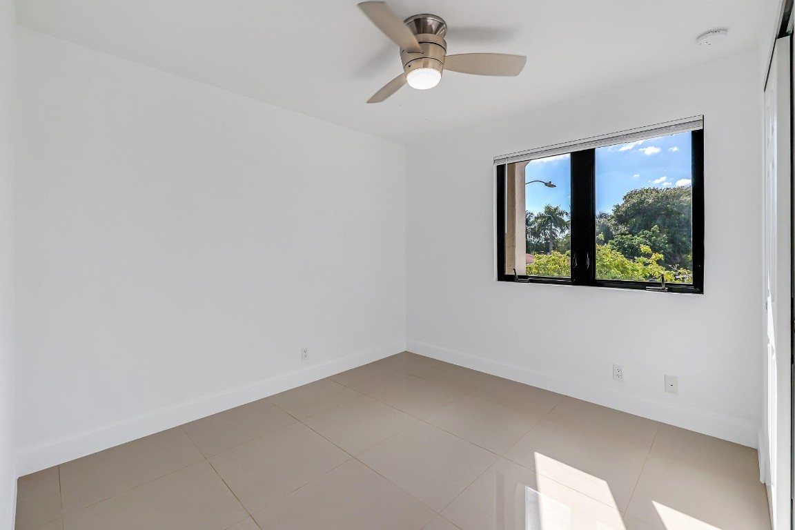 Oak Parc Villas - Residential