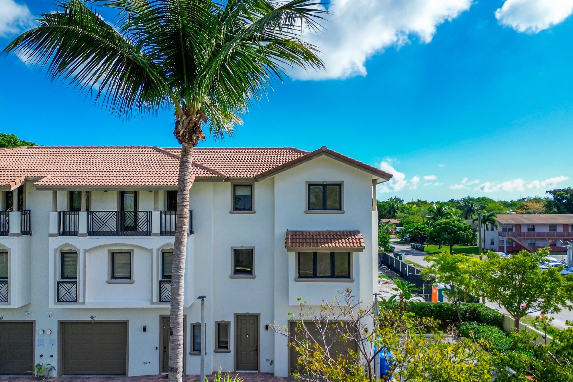 Oak Parc Villas - Residential