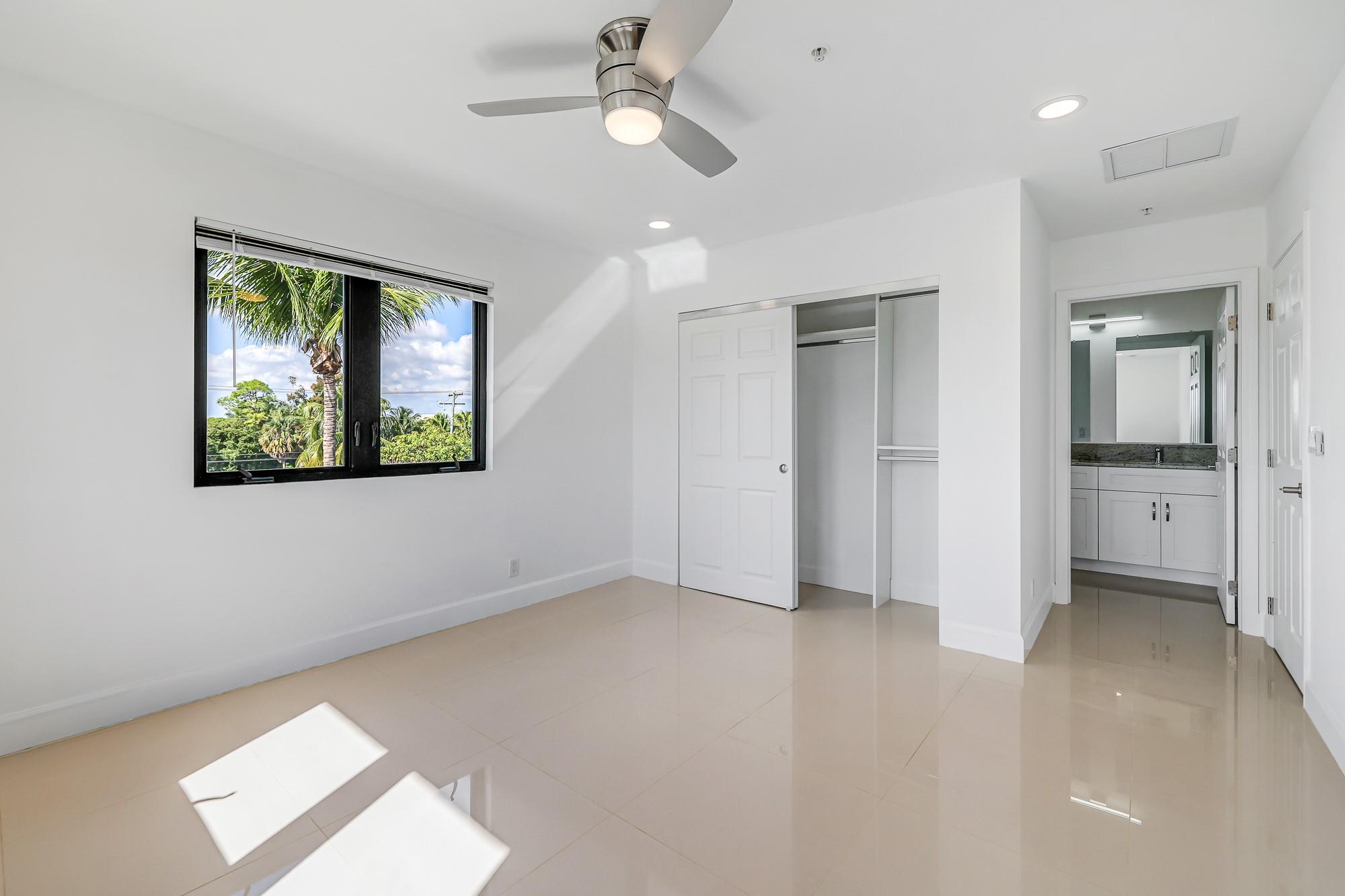 Oak Parc Villas - Residential