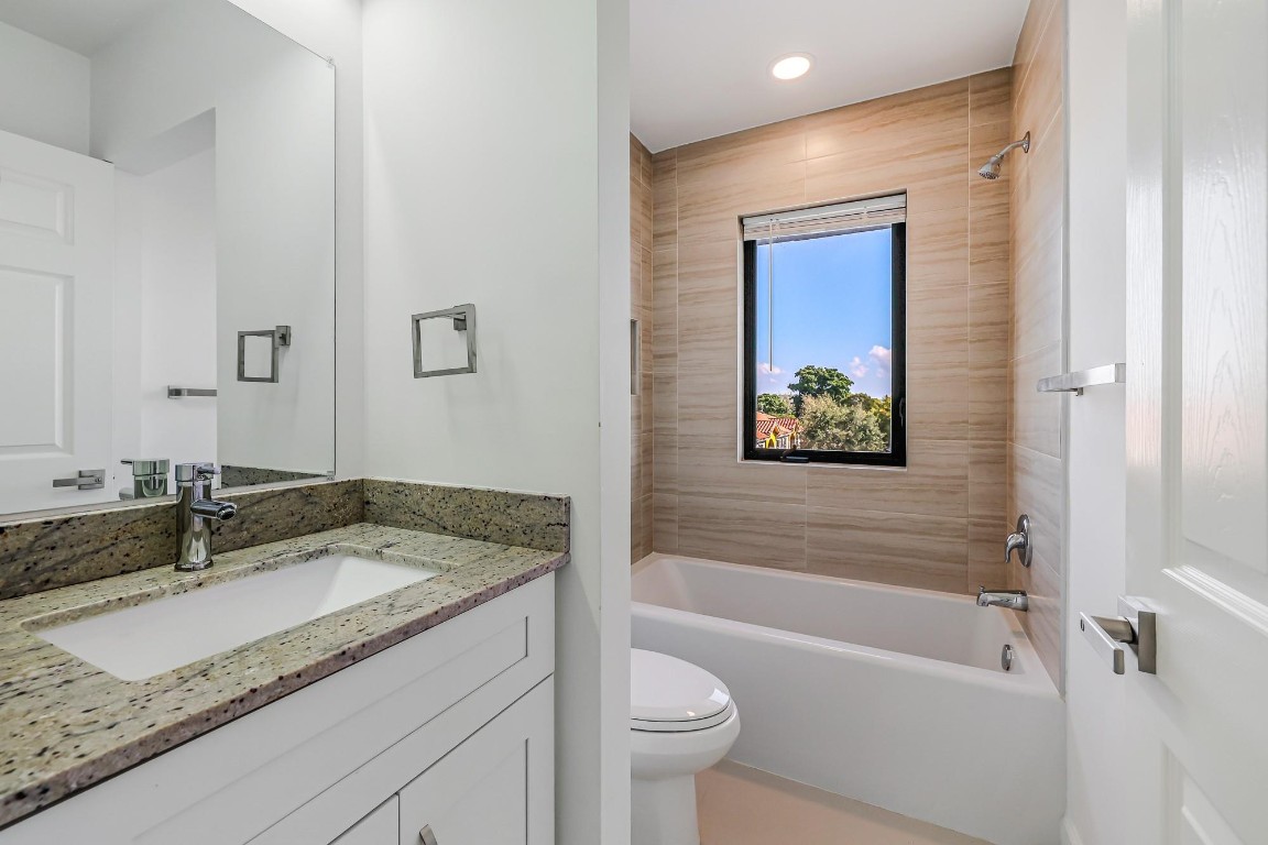 Oak Parc Villas - Residential