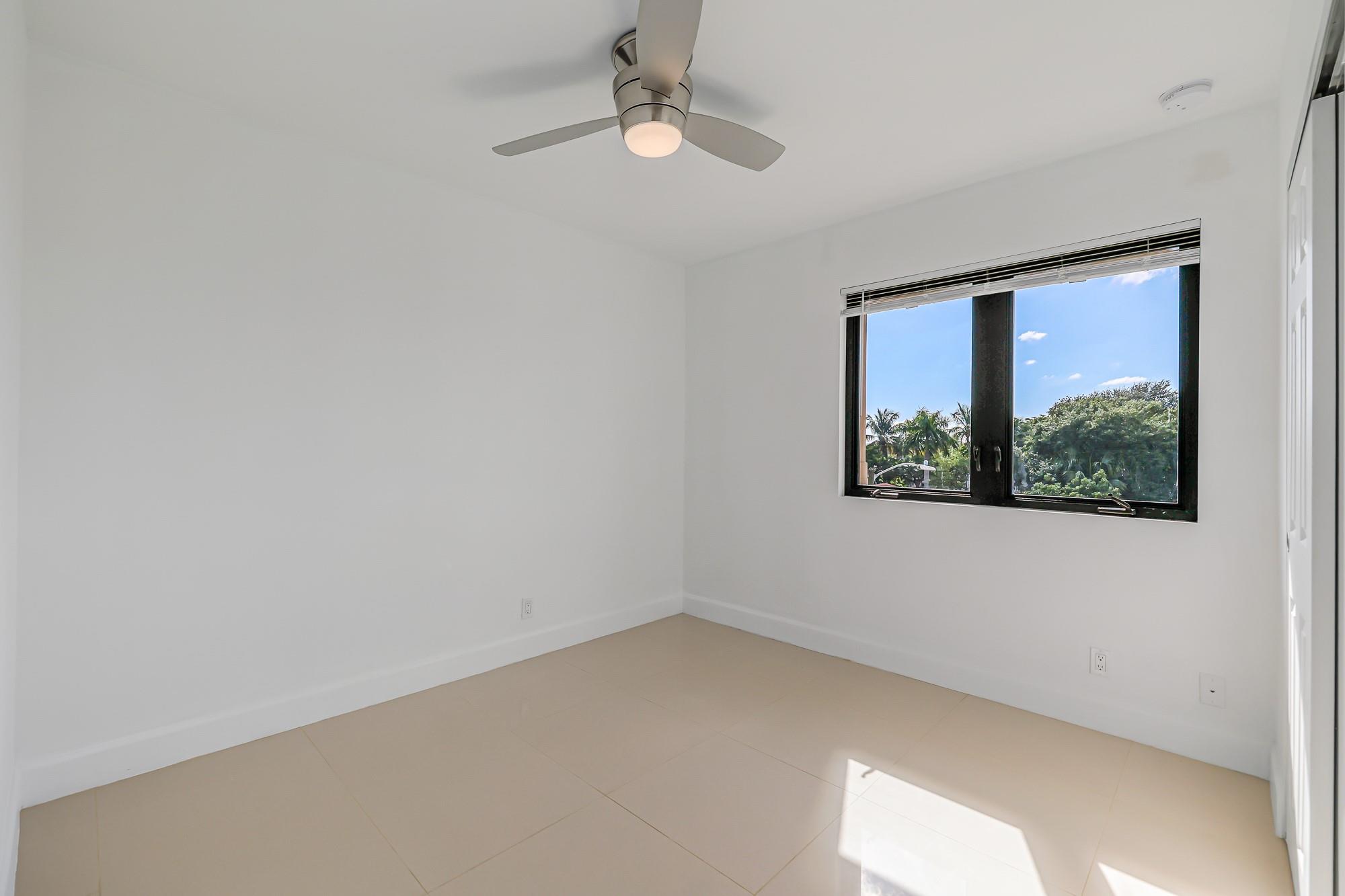 Oak Parc Villas - Residential