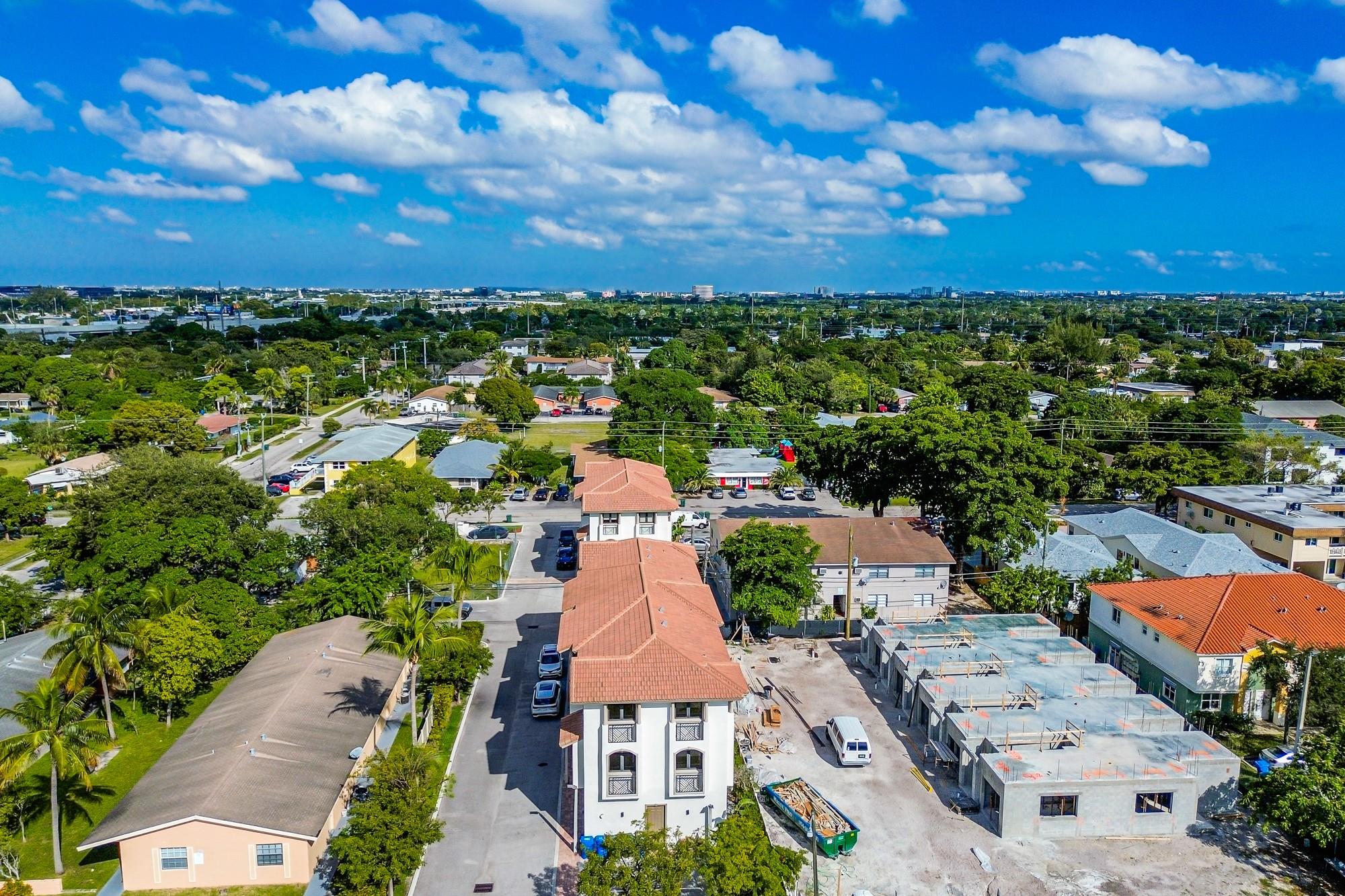 Oak Parc Villas - Residential