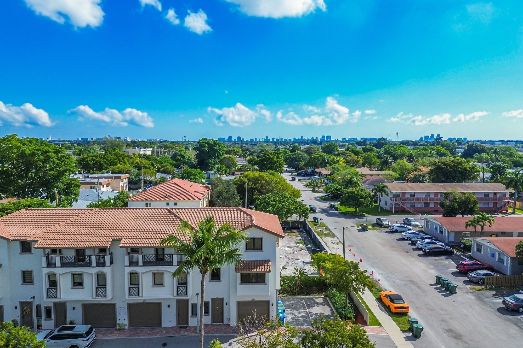 Oak Parc Villas - Residential