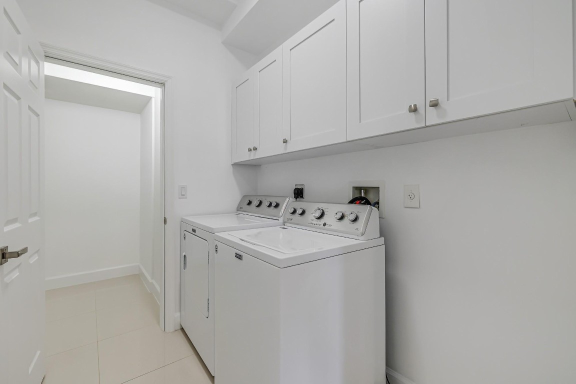 Oak Parc Villas - Residential