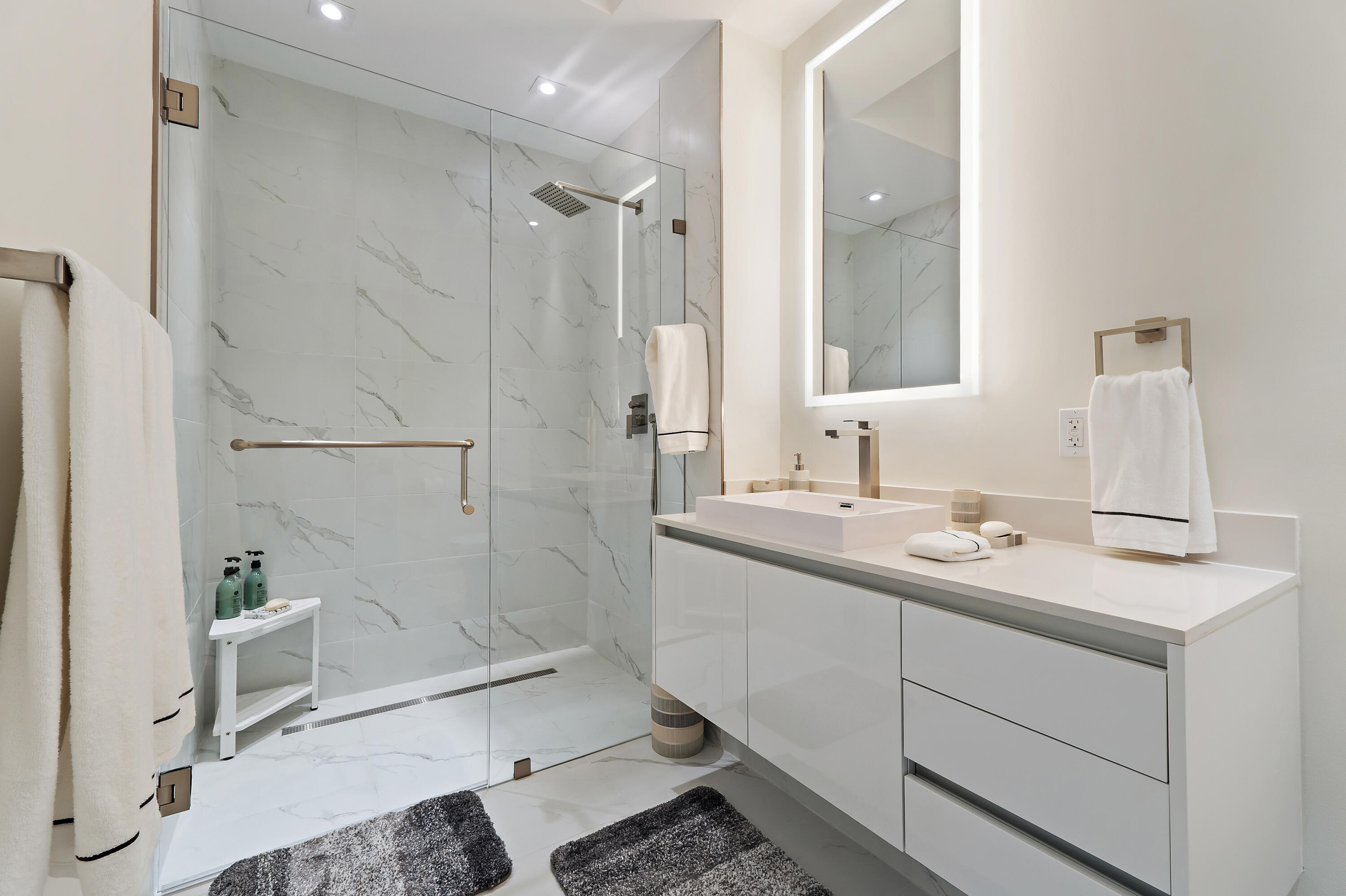 AMRIT OCEAN RESORT CONDO - Residential