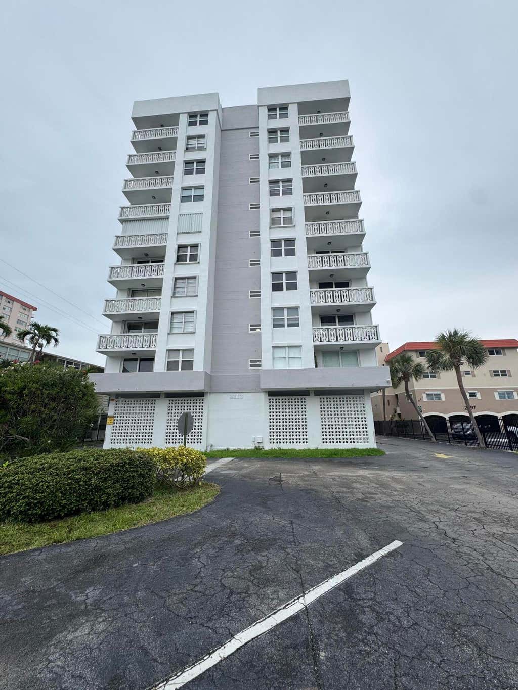 Photo of 3113 S OCEAN Drive #209, Hallandale Beach, FL 33009 (MLS # B26059475)