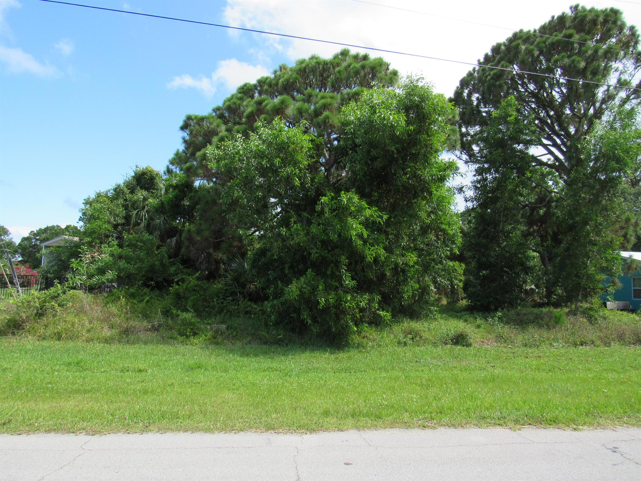 2678 SE Ibis Avenue, Port St Lucie, FL, 34952/$164,900 1 2678 SE Ibis Avenue