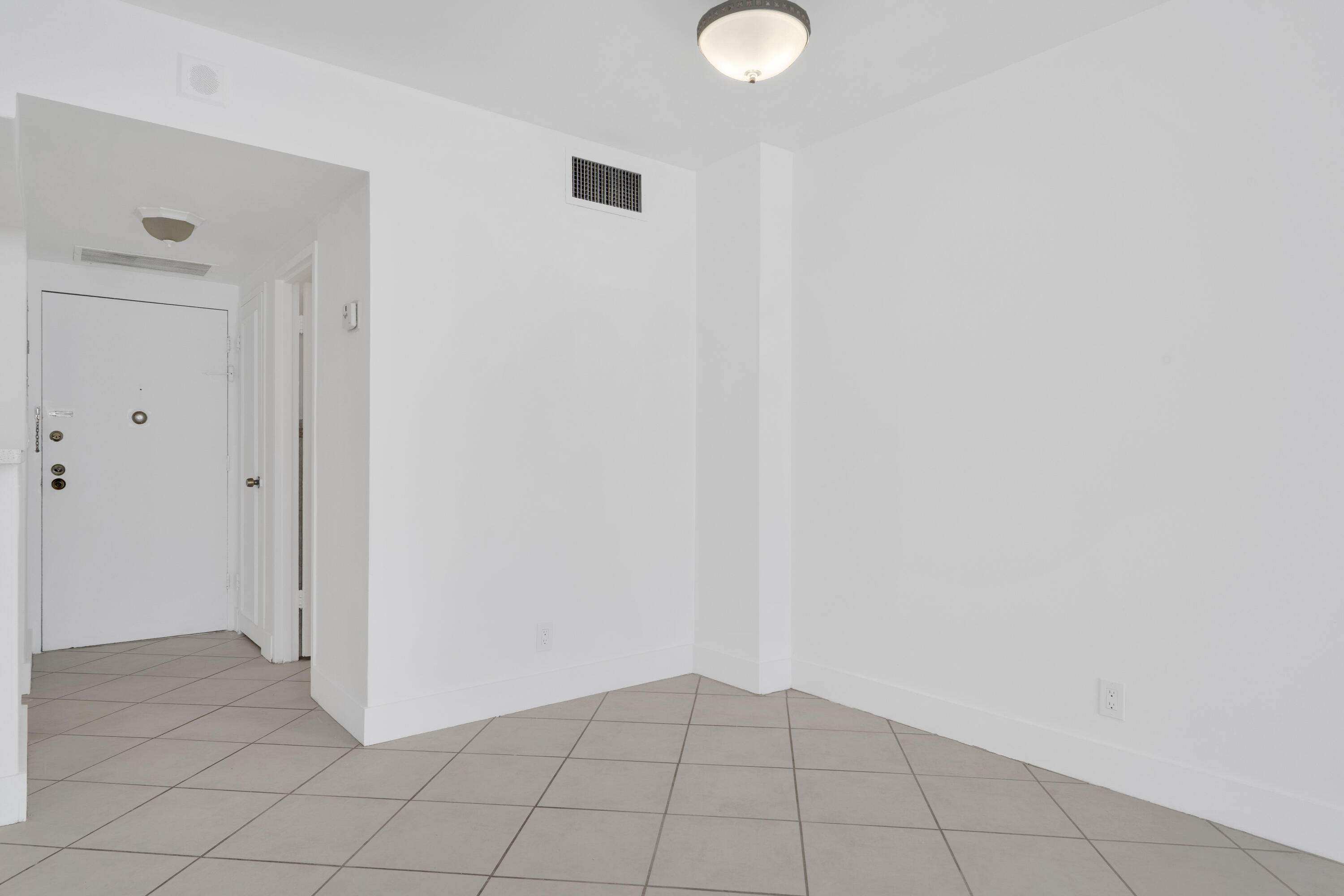 SEA AIR TOWERS CONDO - Residential Lease