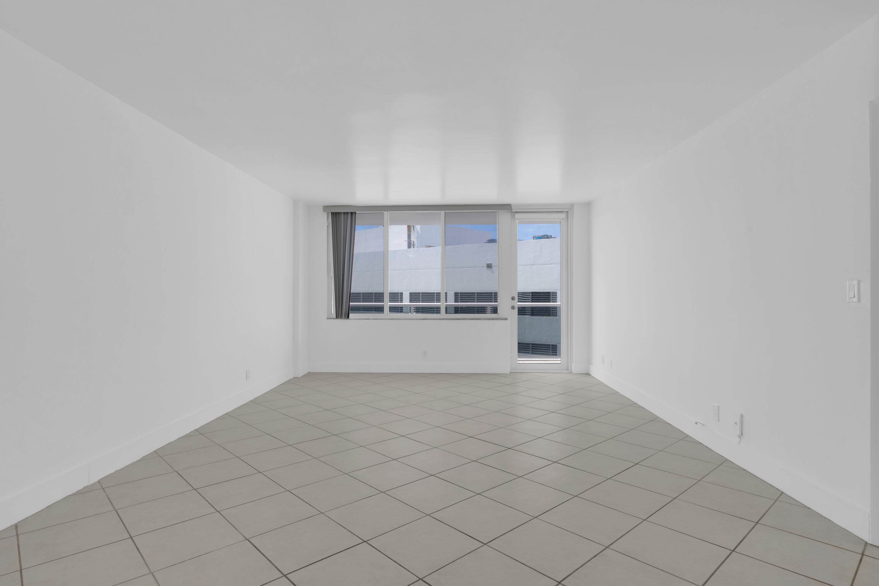 SEA AIR TOWERS CONDO - Residential Lease