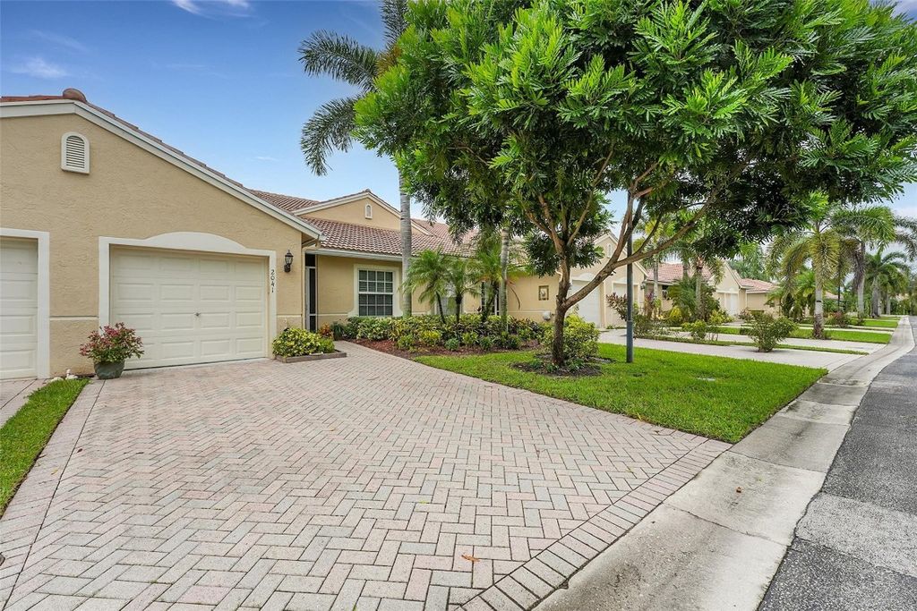 Photo of 2041 Stonington Terrace, West Palm Beach, FL 33411 (MLS # F10531530)