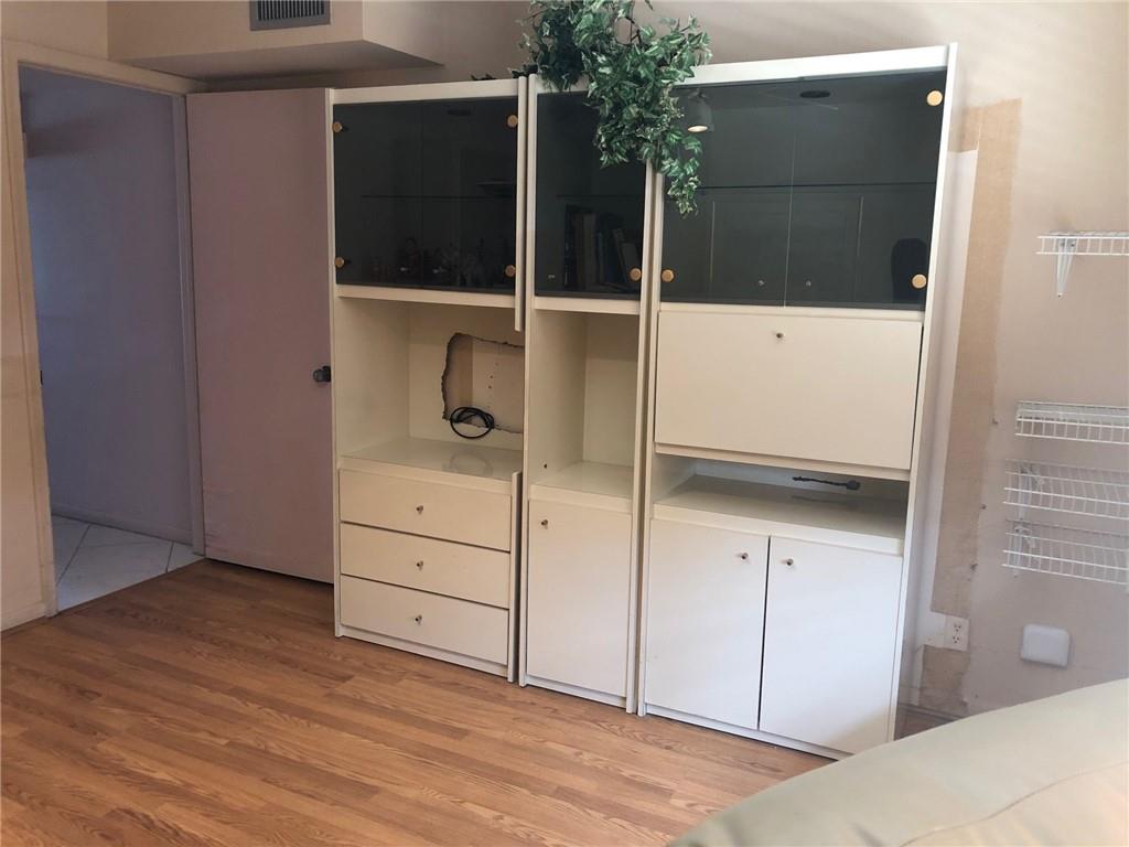 WYNMOOR-VILLAGE - Residential