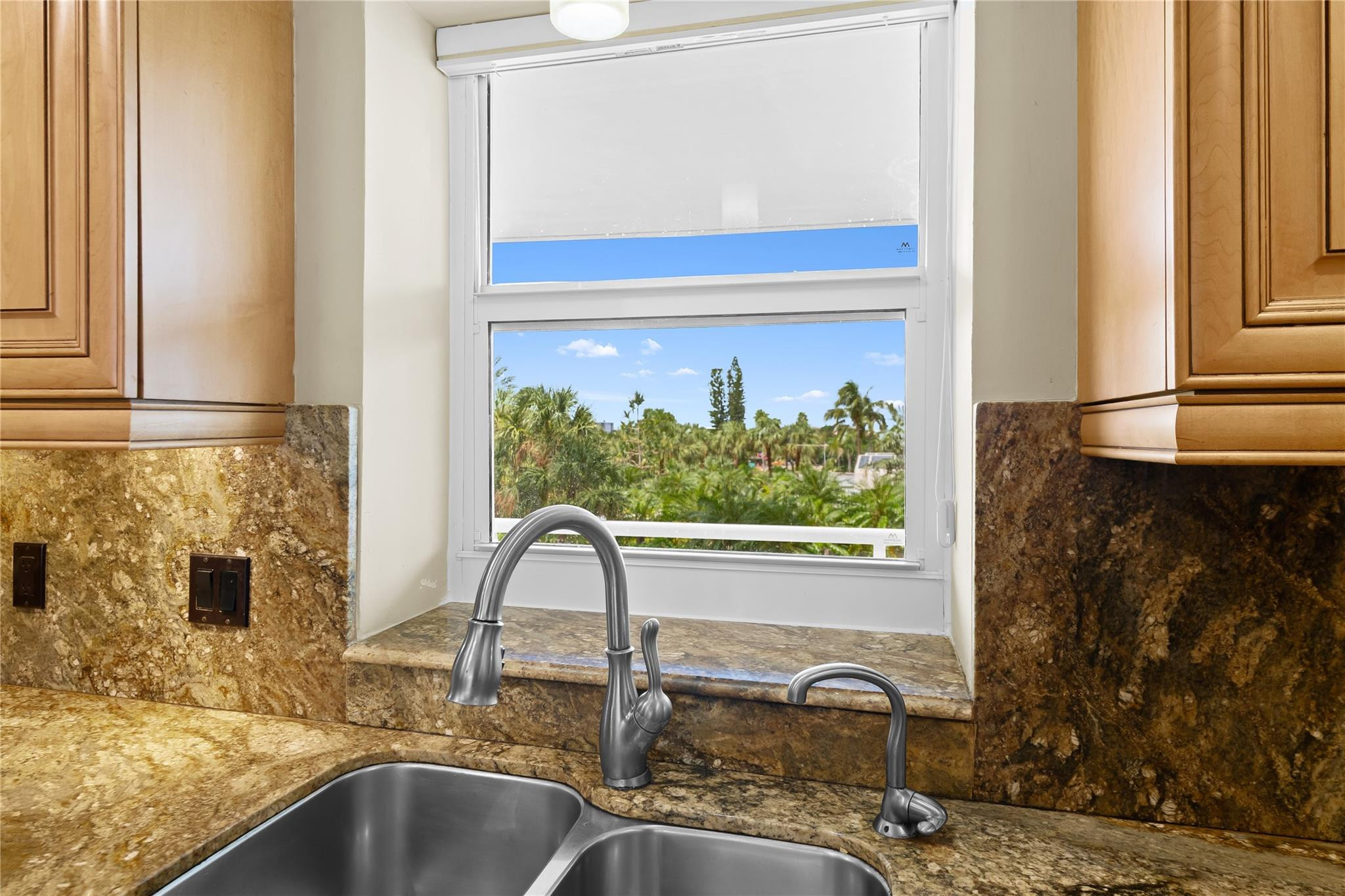 THE GALLEON - Residential