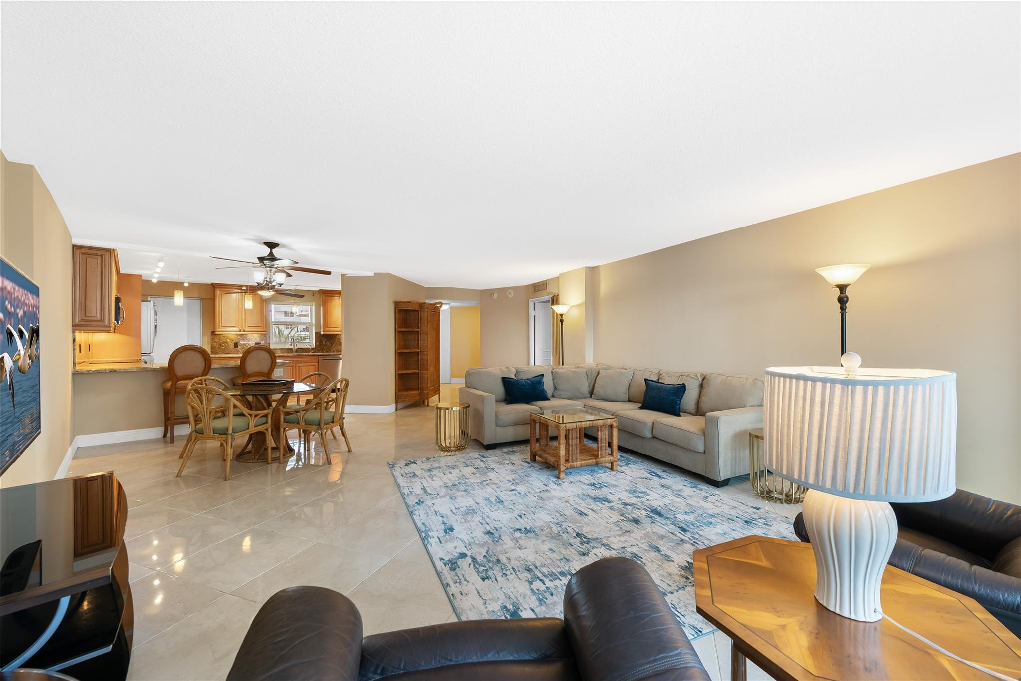 THE GALLEON - Residential