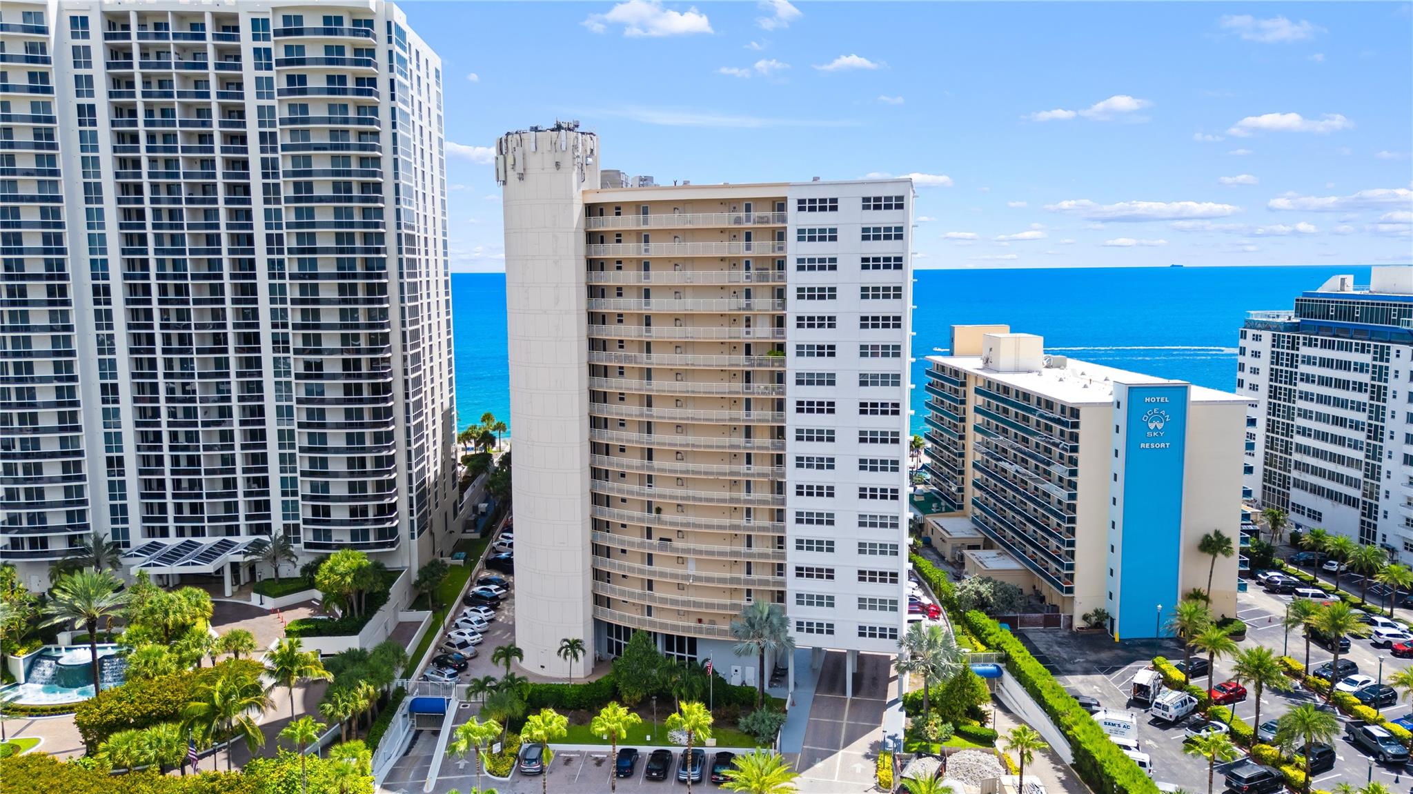 The Galleon, luxurious condo living...Welcome to this very spacious 1320 sq. ft. flow thru unit with ocean views to the east and manicured garden views to the west...Elliptical foyer leads to an open floorplan with living room, dining room, and kitchen...Kitchen boasts Canadian Maple hardwood cabinetry topped with granite countertops and features all stainless steel appliances...Hurricane Impact Windows and Door, New A/C system, New hot water heater...The primary bedroom is plentiful with walk-in, reach-in and linen closets. Primary bath has been updated with an enlarged custom tiled shower, built in shower bench, frameless glass enclosure, and upgraded plumbing fixtures...Amenity rich building with heated pool, fitness center, BBQ grills, billiards & putting green.
