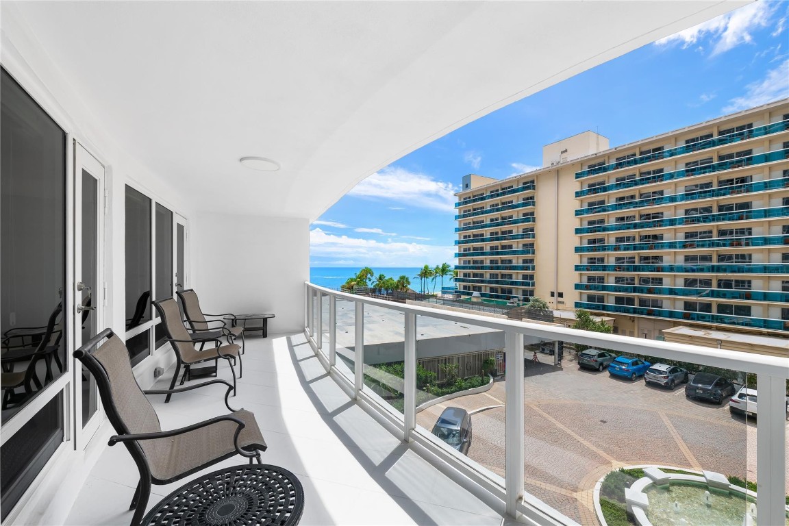 4100 Galt Ocean Drive 304