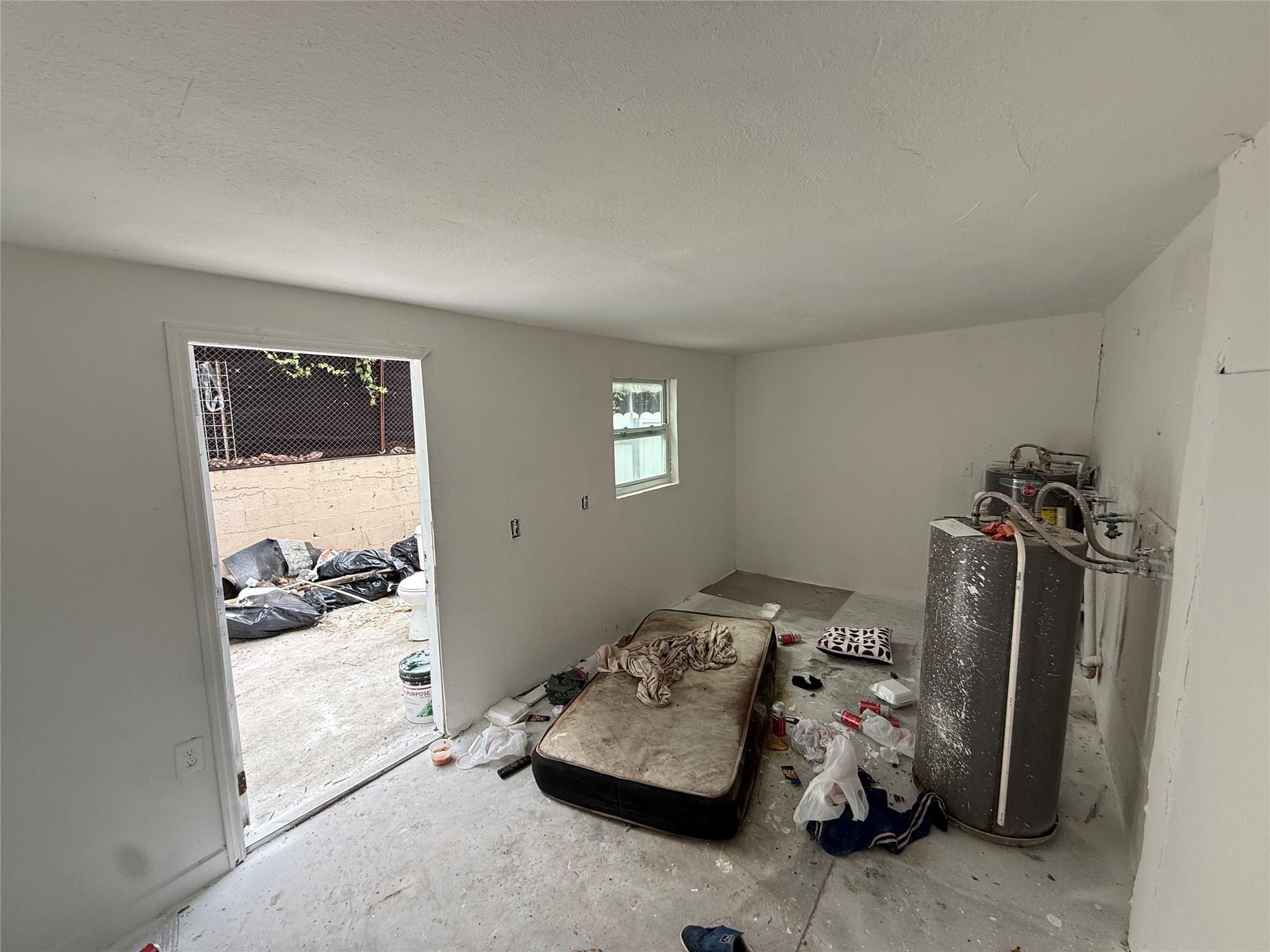 Lincoln Park - Residential Income