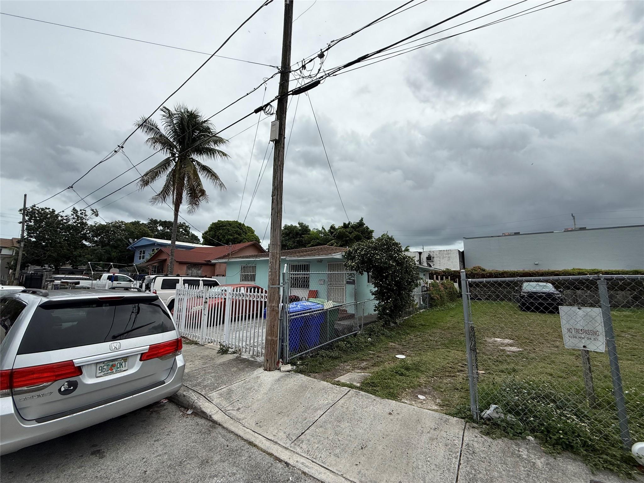 Lincoln Park - Residential Income