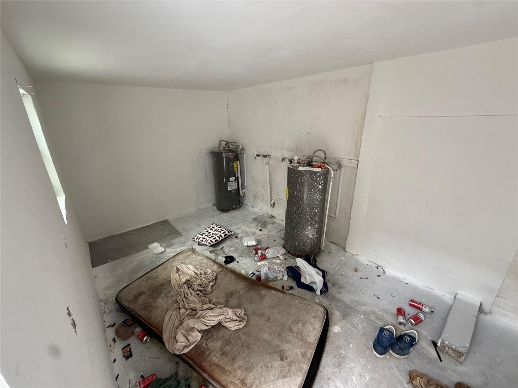 Lincoln Park - Residential Income