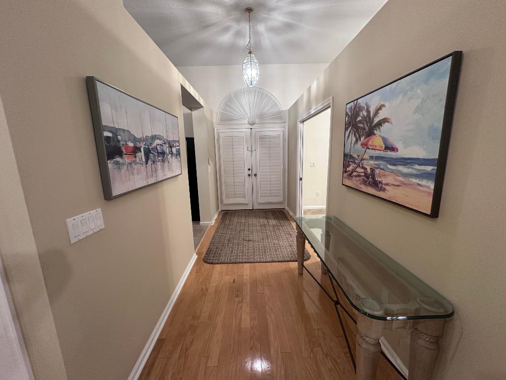 YACHT HARBOR MANOR - Residential Lease