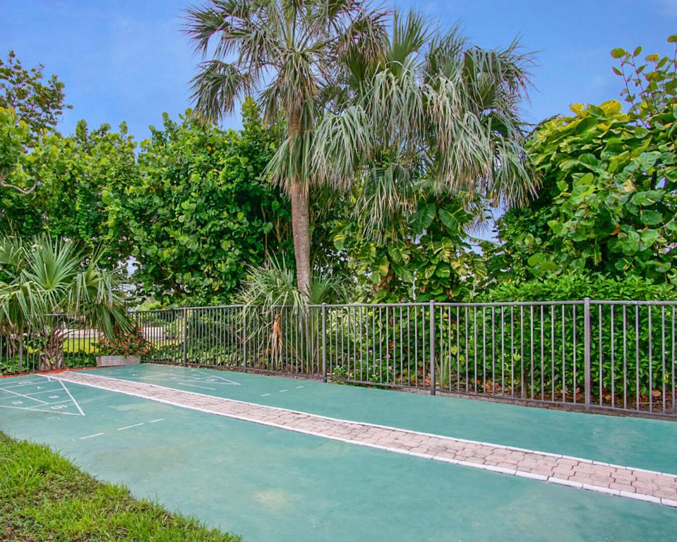 OCEANRISE CONDOMINIUM - Residential