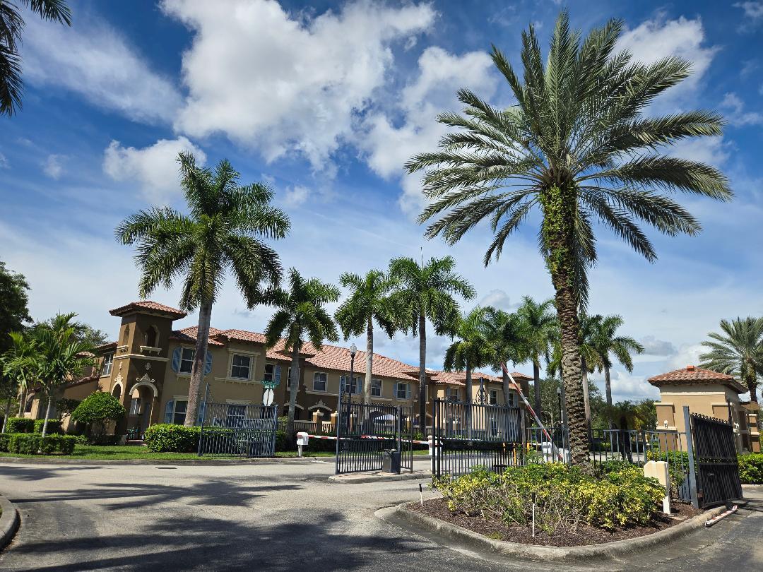 View photos, virtual tours, details... 6515 DIAMOND SPRINGS Terrace 2409