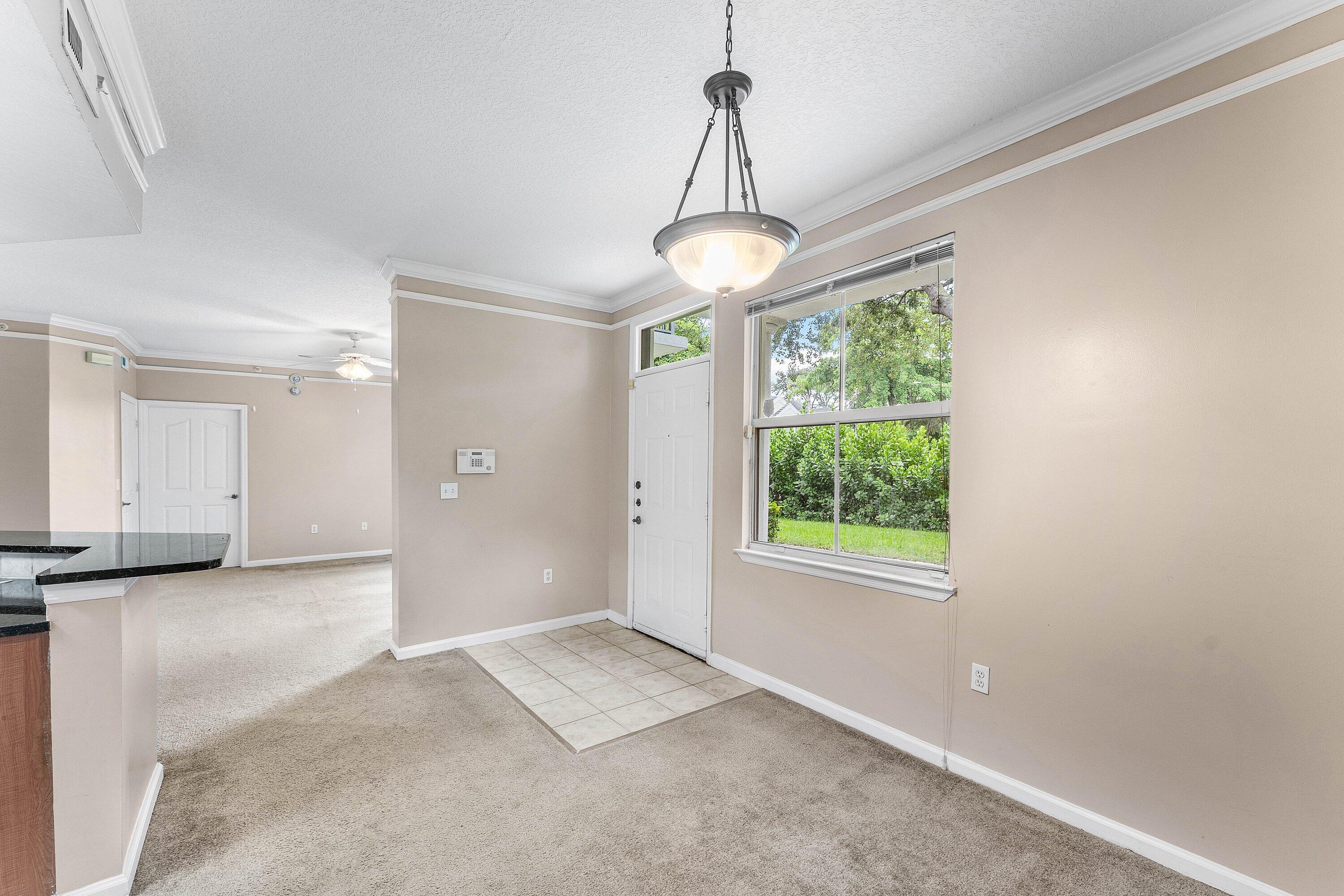 2030 Alta Meadows Lane 1211, Delray Beach, FL, 33444/$249,999 4 2030 Alta Meadows Lane 1211