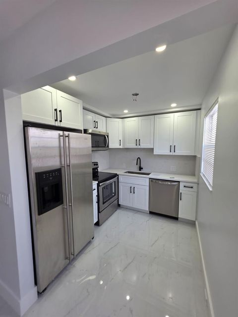 350 Brighton I Boca Raton FL 33434