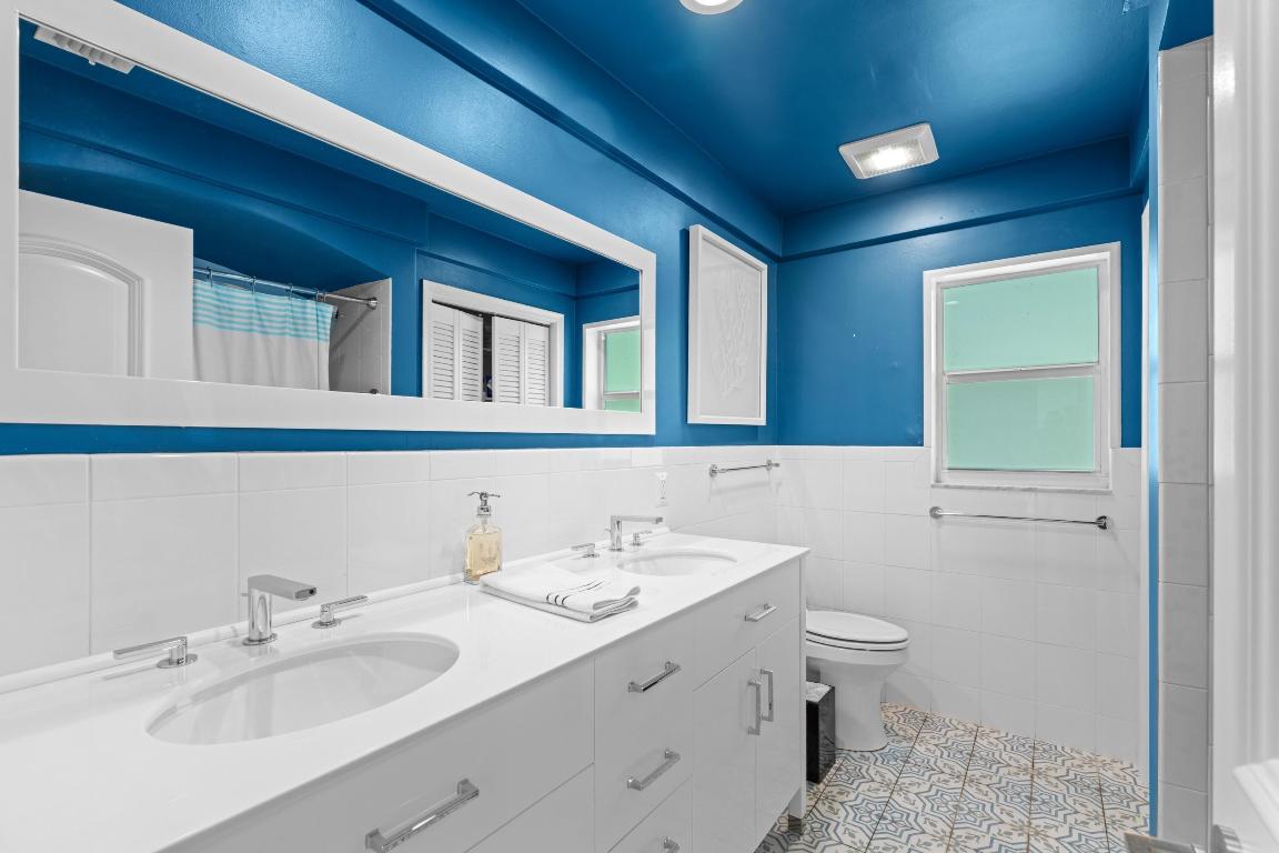 ELLAMAR - Residential Lease