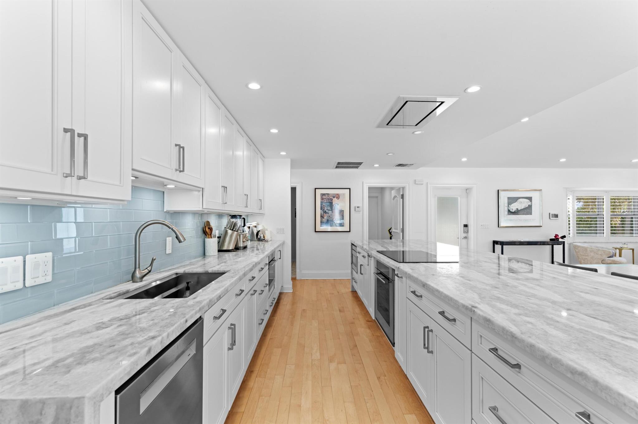 ELLAMAR - Residential Lease