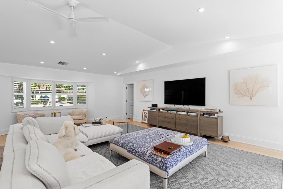 ELLAMAR - Residential Lease