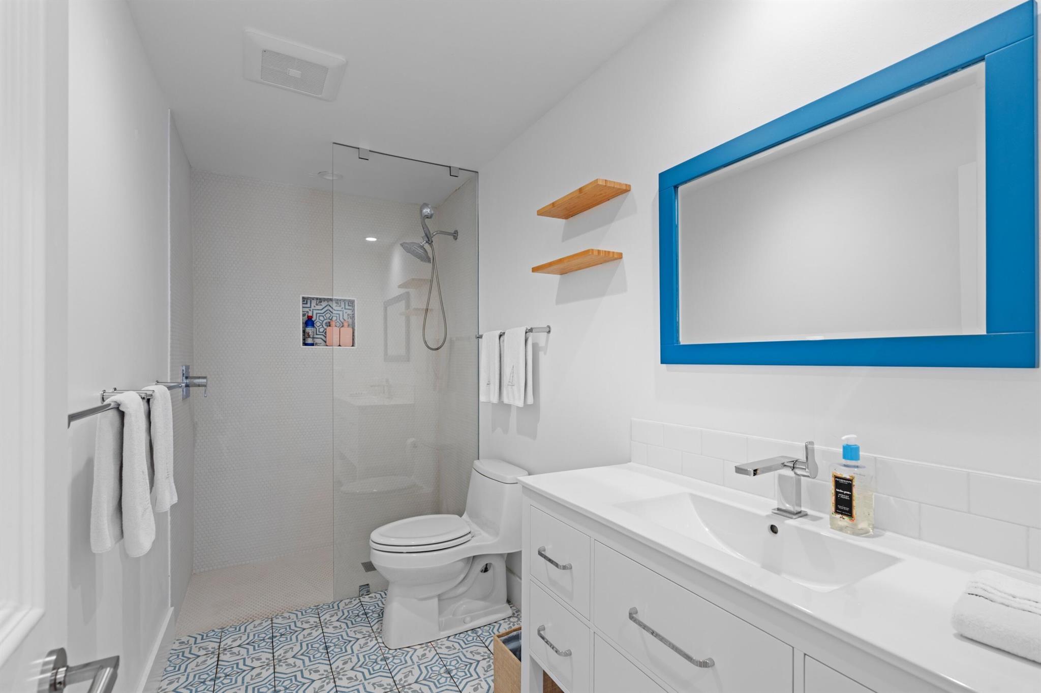 ELLAMAR - Residential Lease