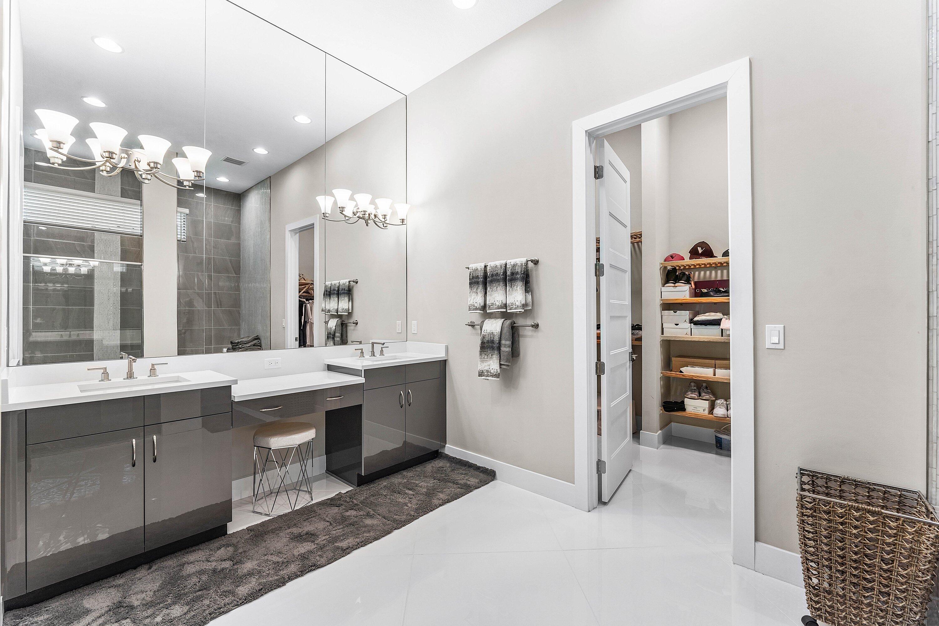 ARTISTRY - Residential