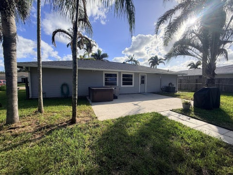 Tiny photo for 831 SE CARNIVAL Avenue, Port Saint Lucie, FL 34983 (MLS # B26091134)