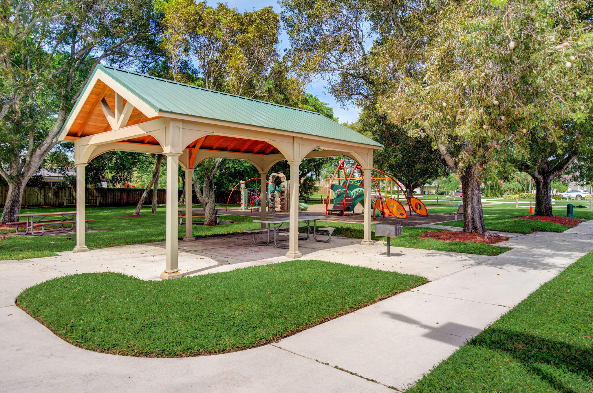 HIDDEN VALLEY SEC 4 - Residential Lease