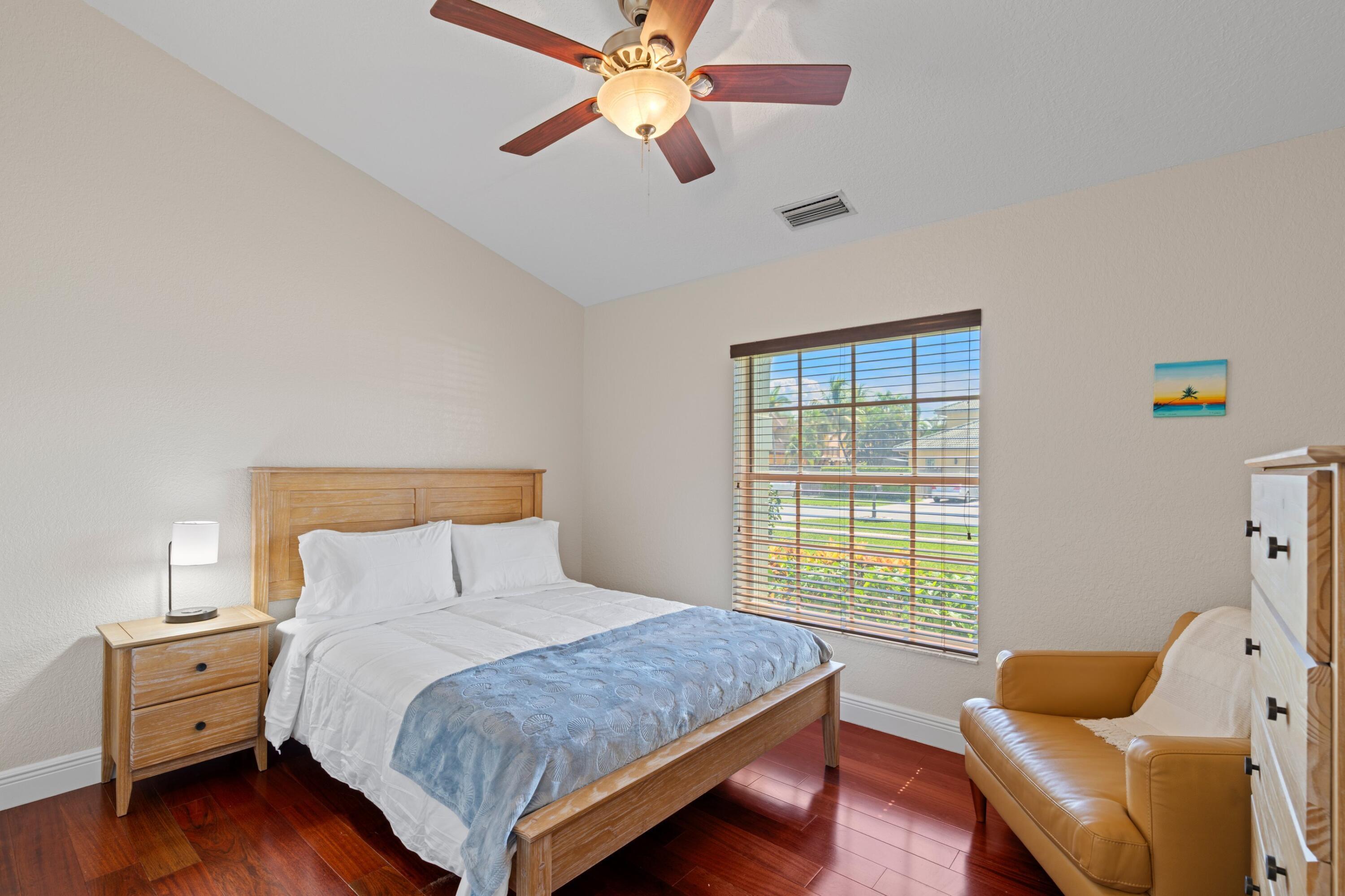 HIDDEN VALLEY SEC 4 - Residential Lease