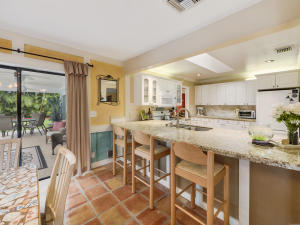 TEQUESTA COUNTRY CLUB - Residential