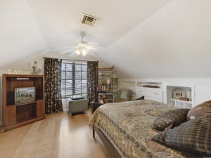 TEQUESTA COUNTRY CLUB - Residential