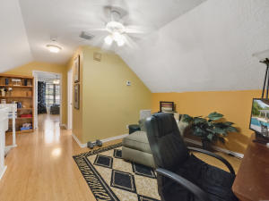 TEQUESTA COUNTRY CLUB - Residential