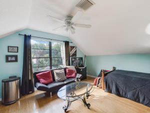 TEQUESTA COUNTRY CLUB - Residential