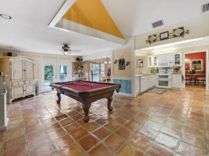 TEQUESTA COUNTRY CLUB - Residential