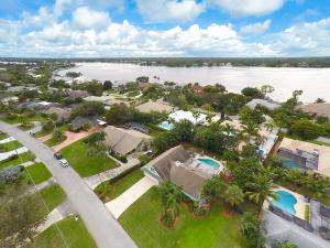 TEQUESTA COUNTRY CLUB - Residential