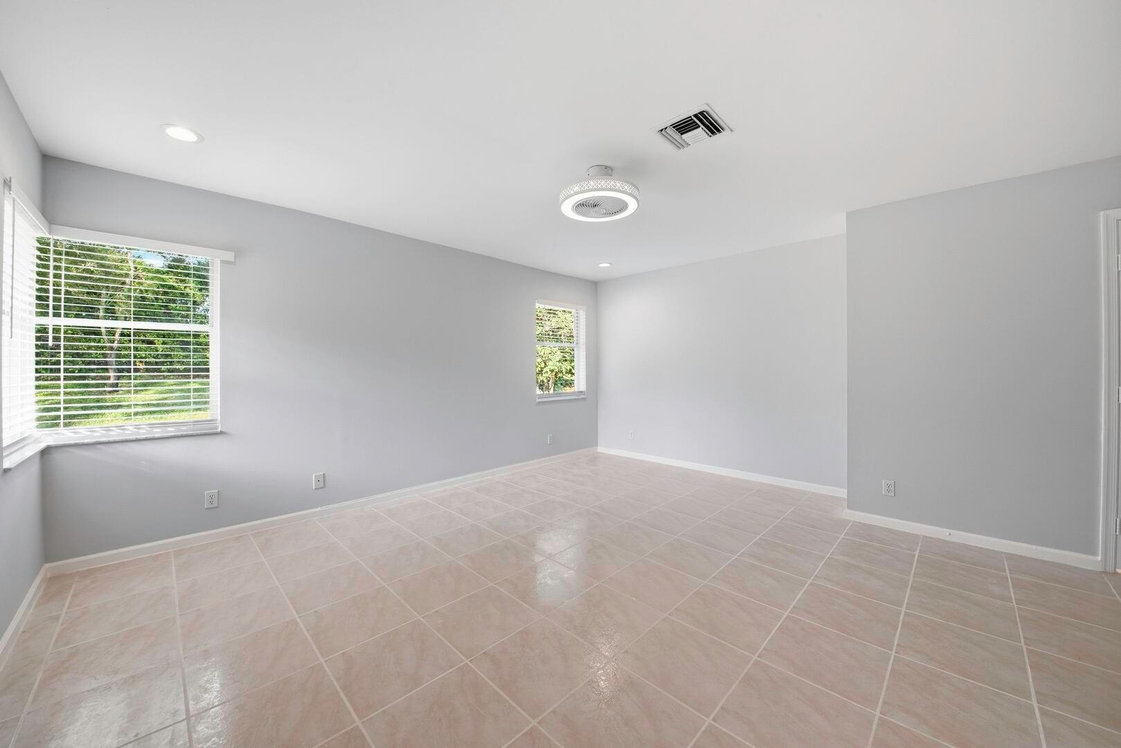 Palm Isles III - Residential