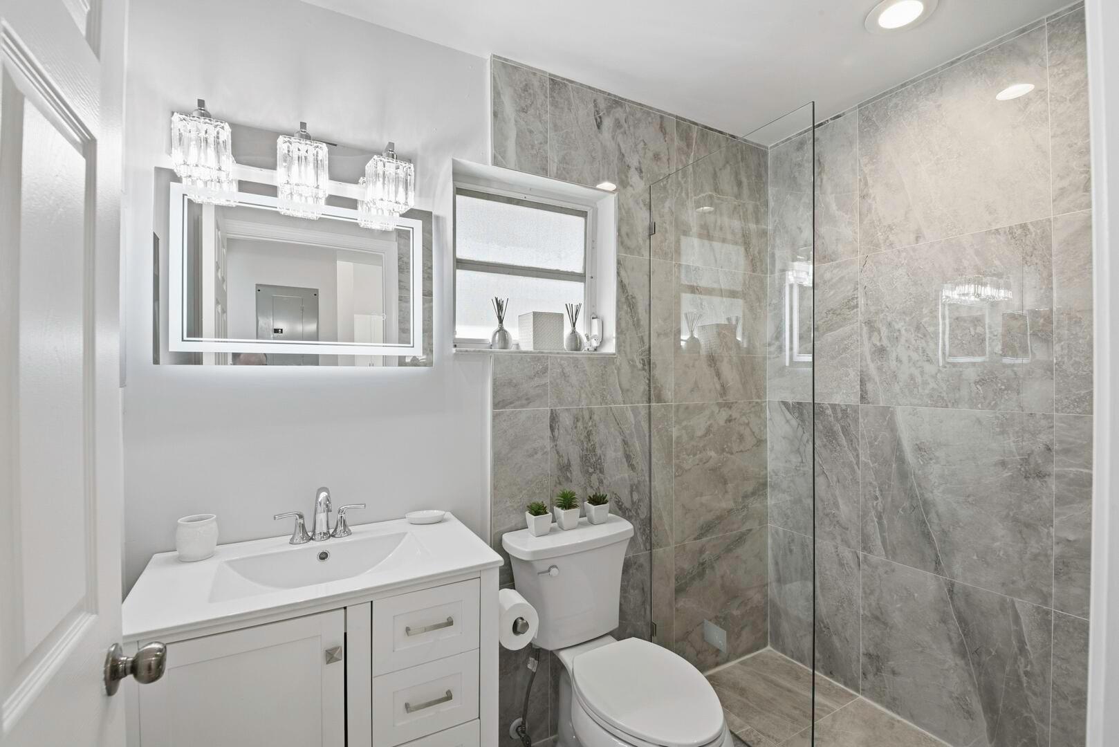 Palm Isles III - Residential